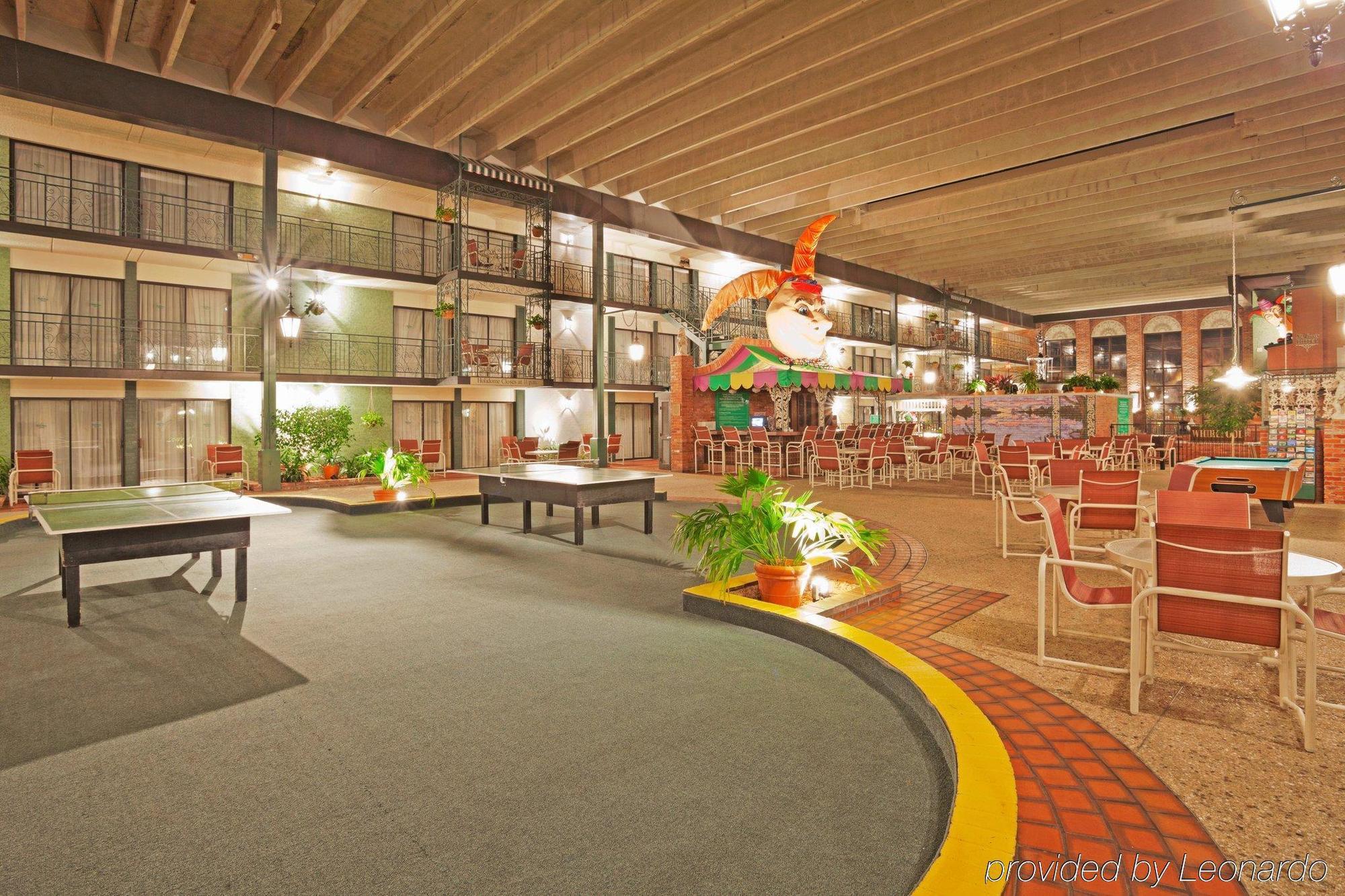Holiday Inn Perrysburg French Quarter المطعم الصورة